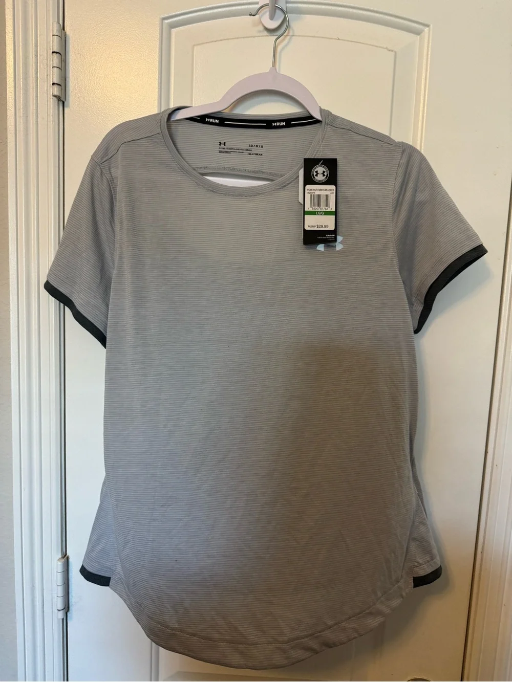 Under Armour NWT Women’s Gray Workout Shirt